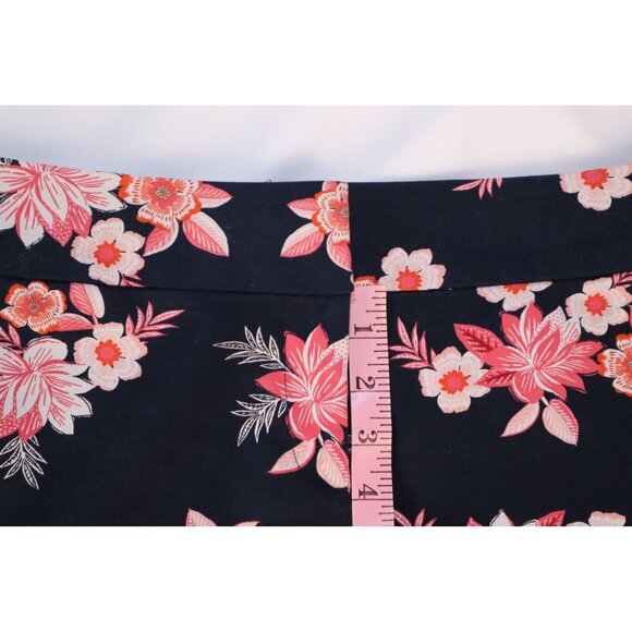 LOFT The Rivera Short by Floral Print Navy Shorts Size o‎ - Picture 10 of 11